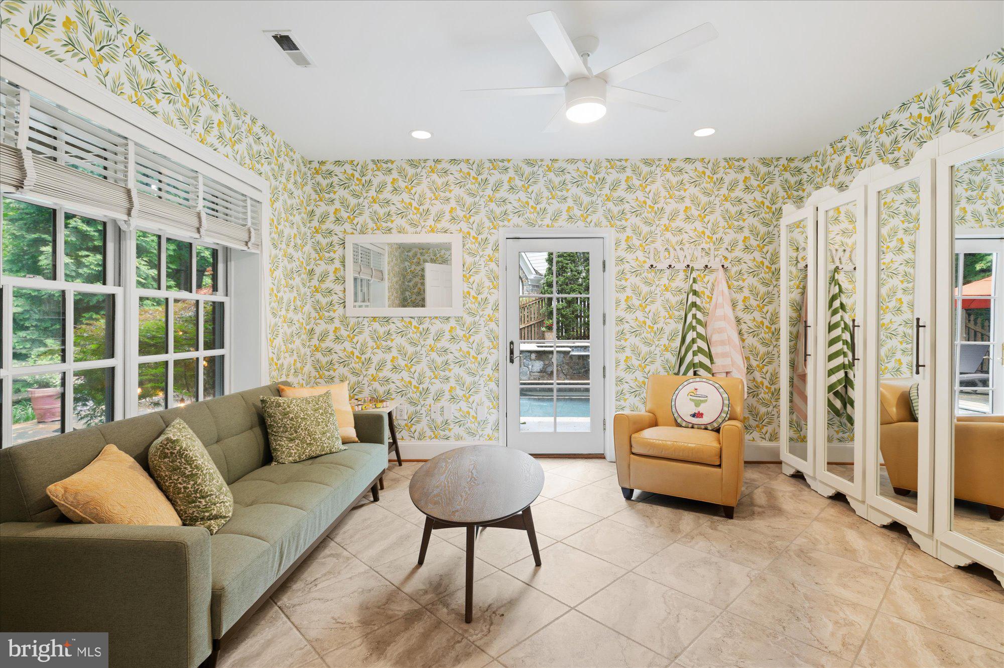 ARLINGWOOD - Residential