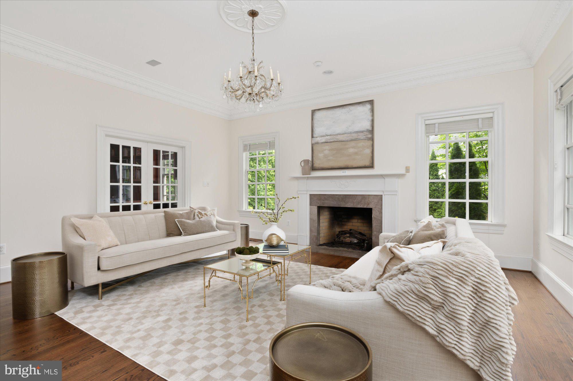 ARLINGWOOD - Residential