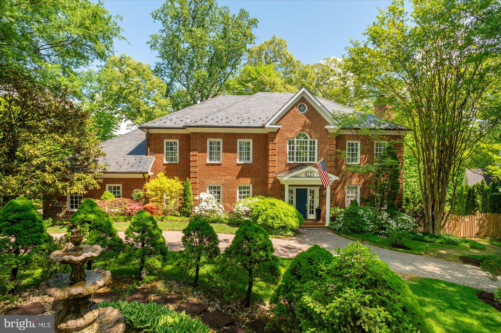 ARLINGWOOD - Residential