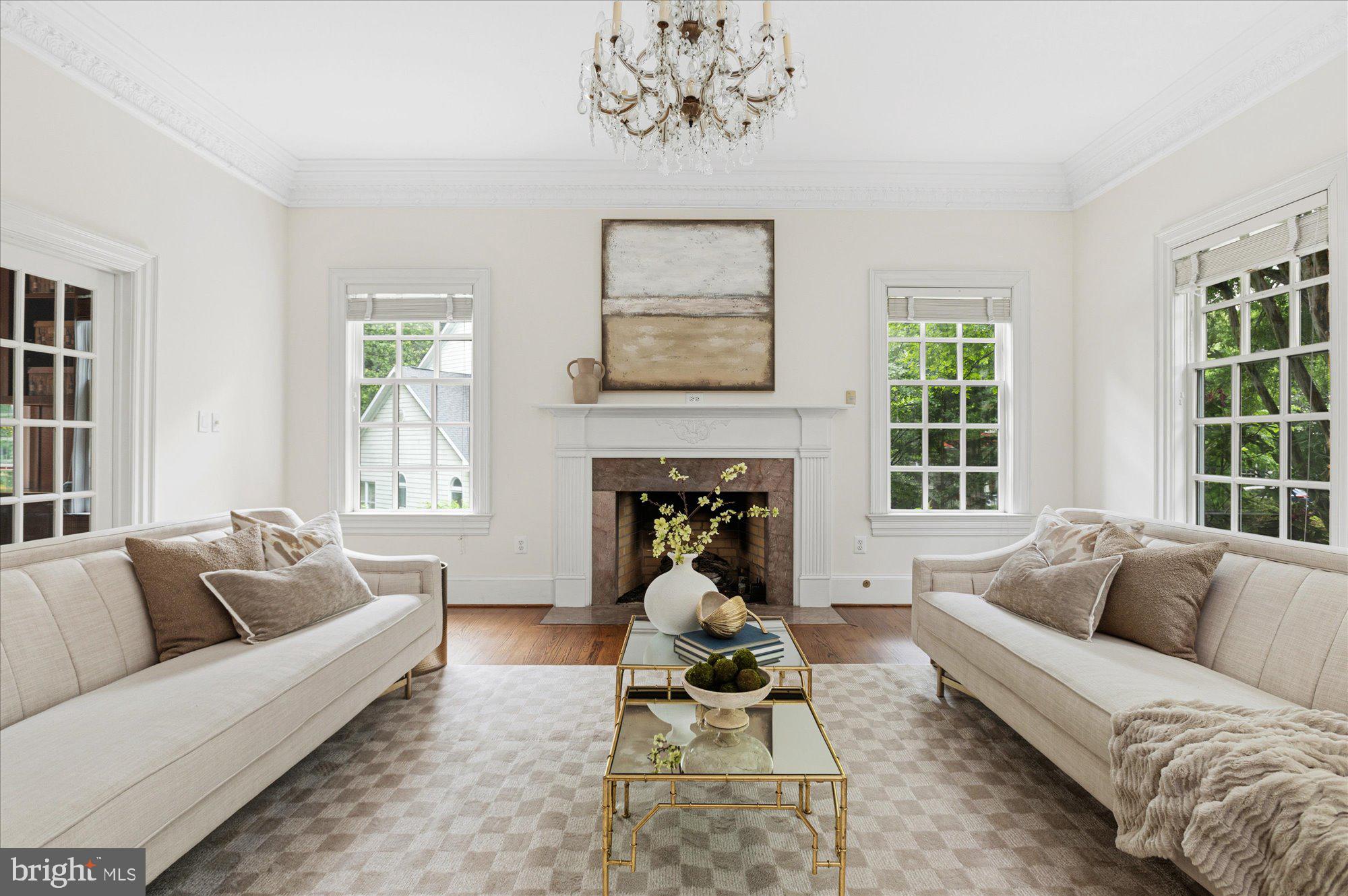 ARLINGWOOD - Residential