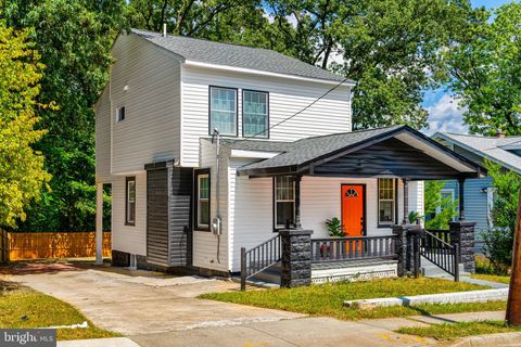 2800 UPSHUR STREET MOUNT RAINIER MD 20712