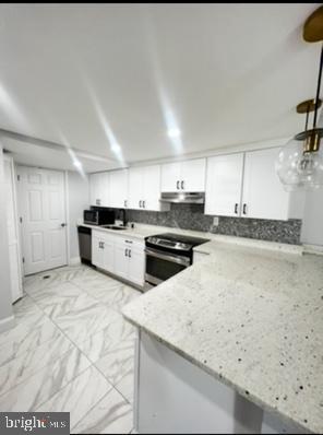 RIVERBEND ESTATES - Residential Lease