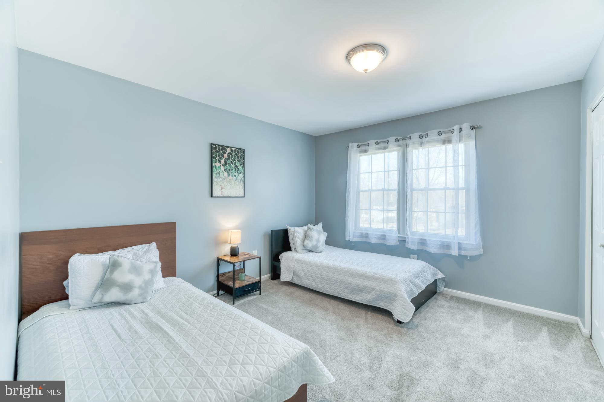 RIVERBEND ESTATES - Residential Lease