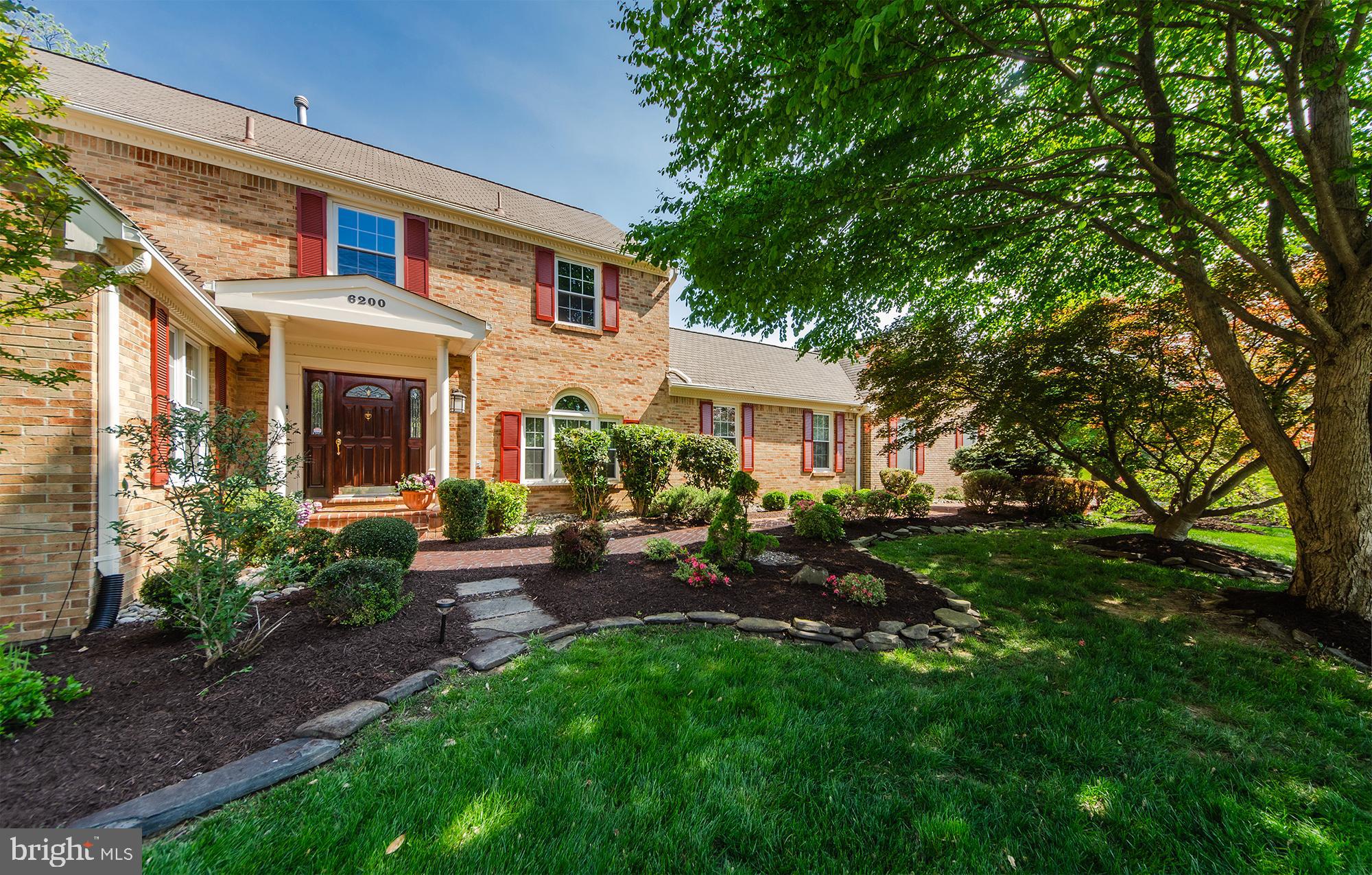 6200 HOMESPUN LANE