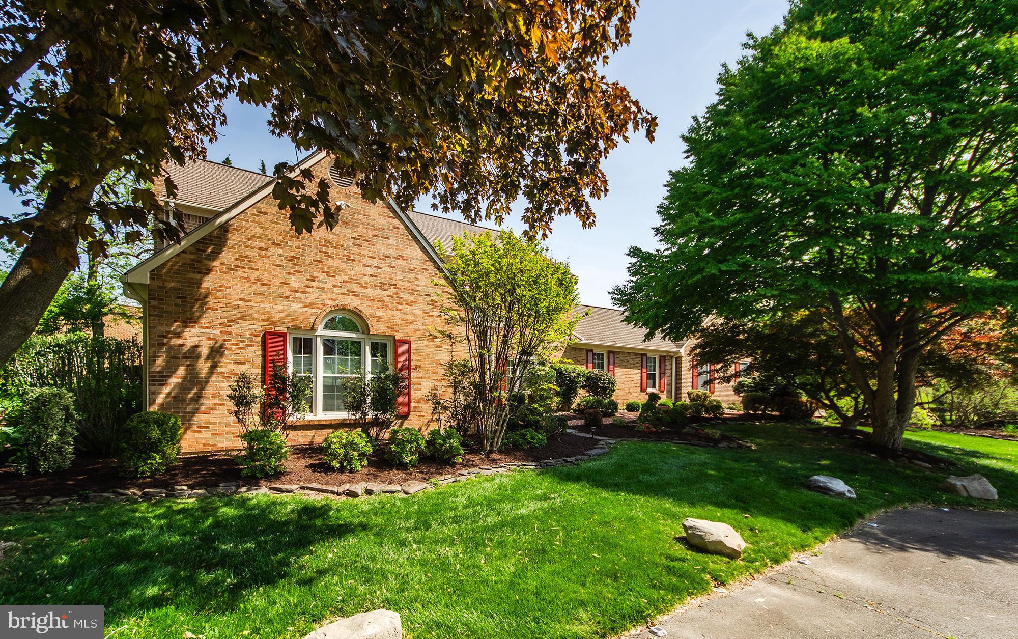 6200 HOMESPUN LANE