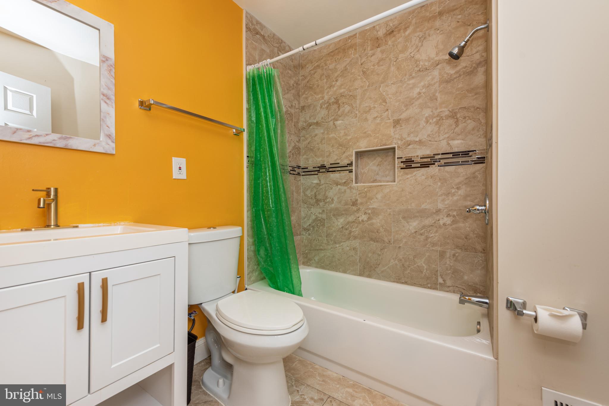 FIELDSTONE - Residential