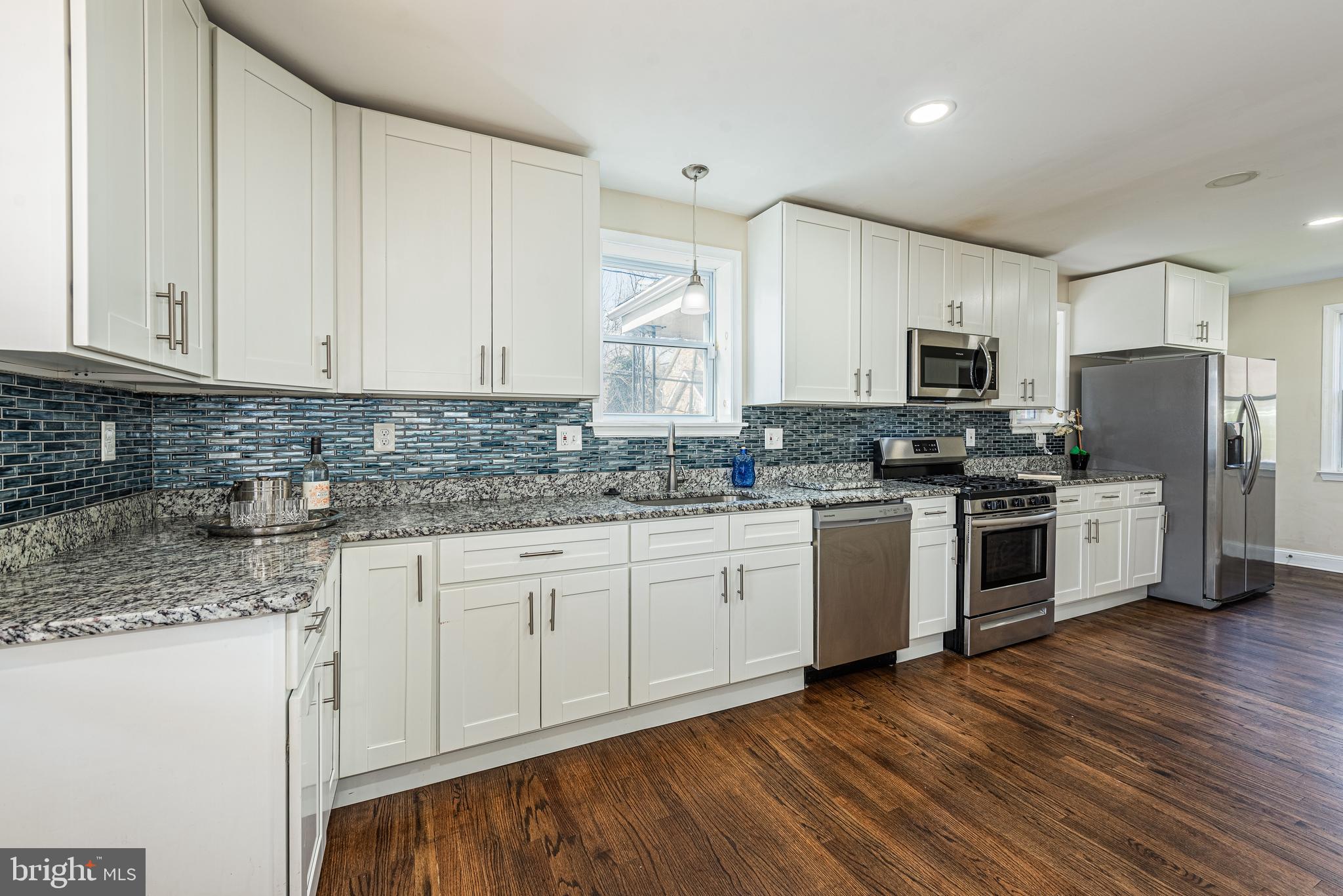 FIELDSTONE - Residential