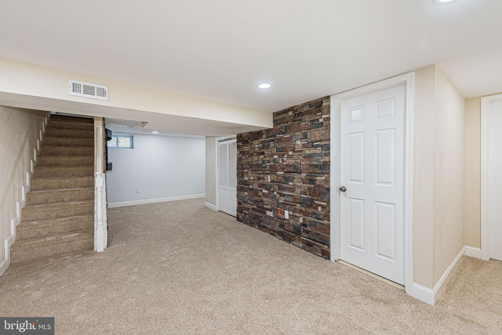 FIELDSTONE - Residential