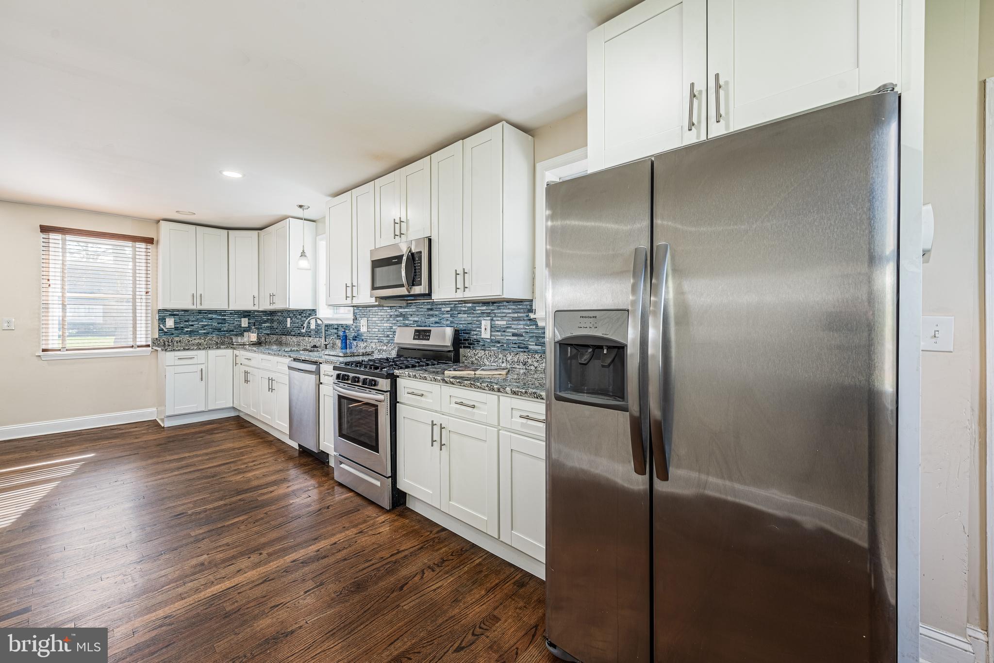FIELDSTONE - Residential