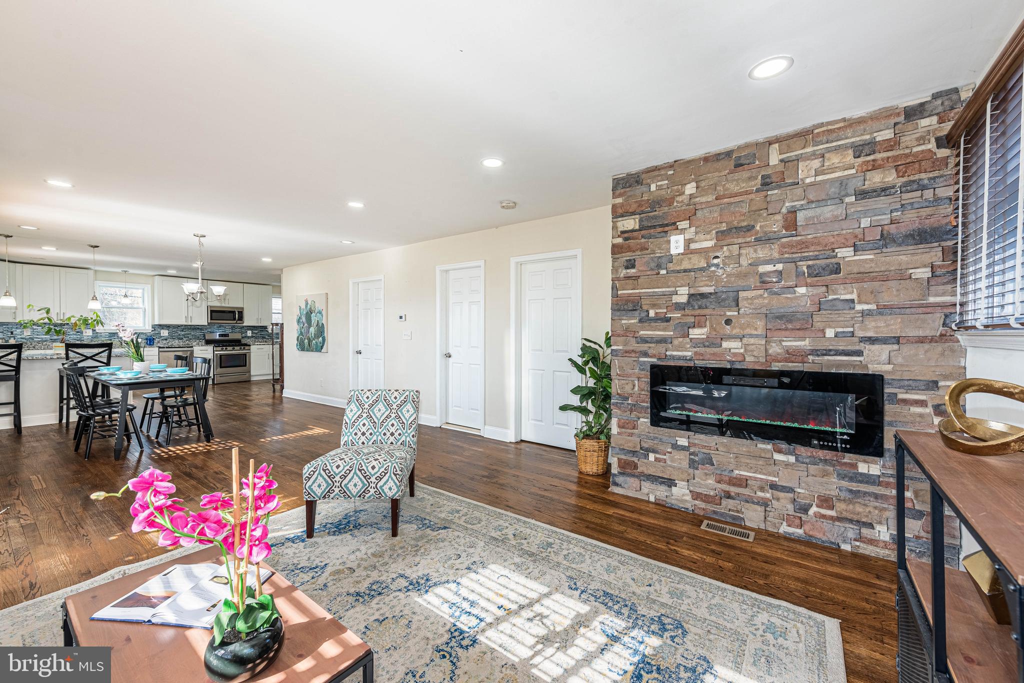 FIELDSTONE - Residential