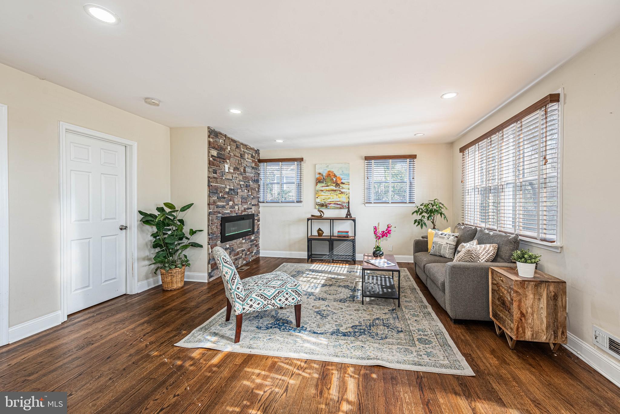 FIELDSTONE - Residential
