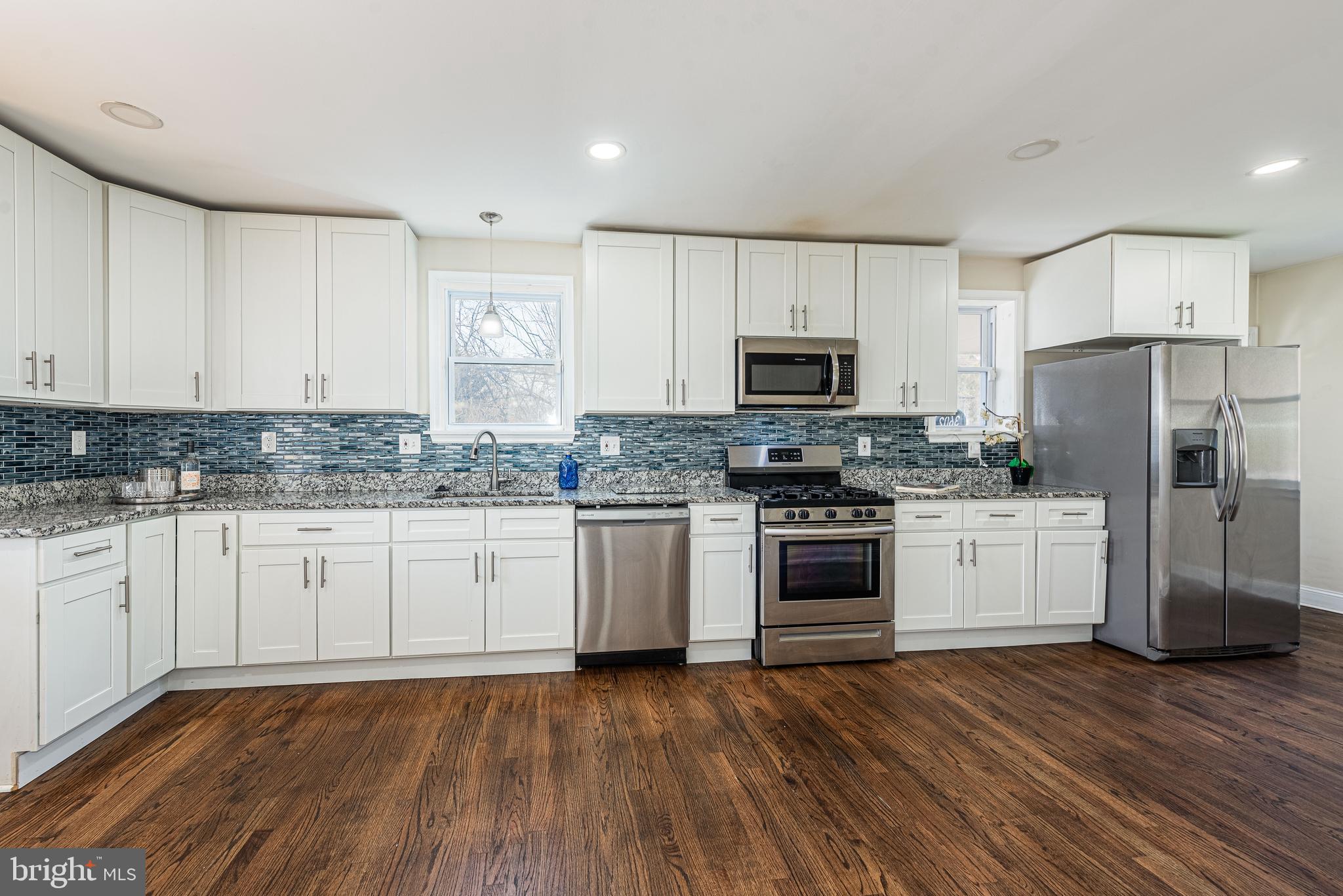 FIELDSTONE - Residential