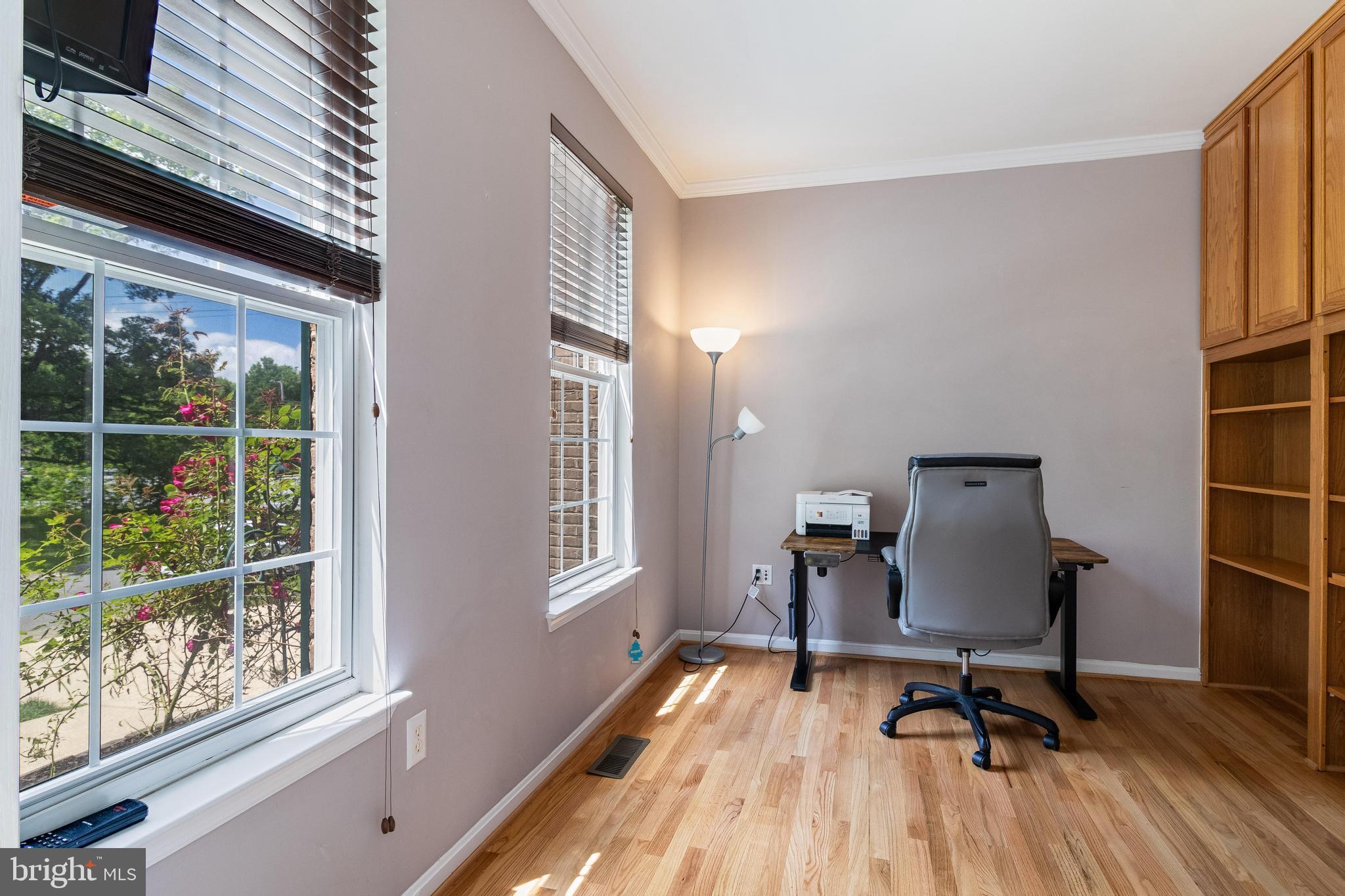 2300 LEYTON COURT