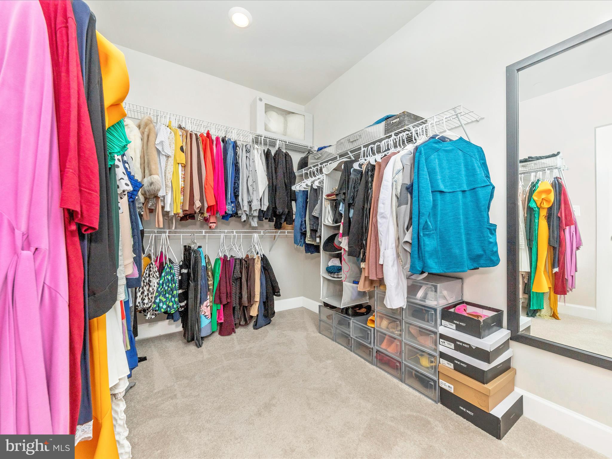 FAIRLANE FARM - Residential