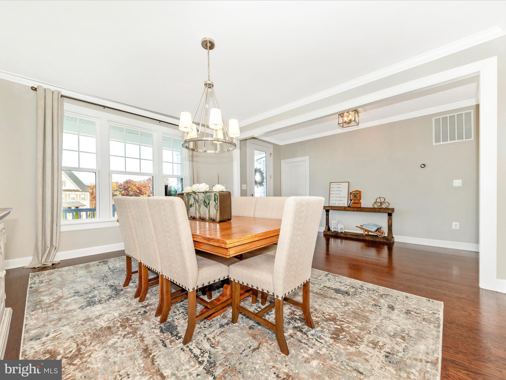 FAIRLANE FARM - Residential