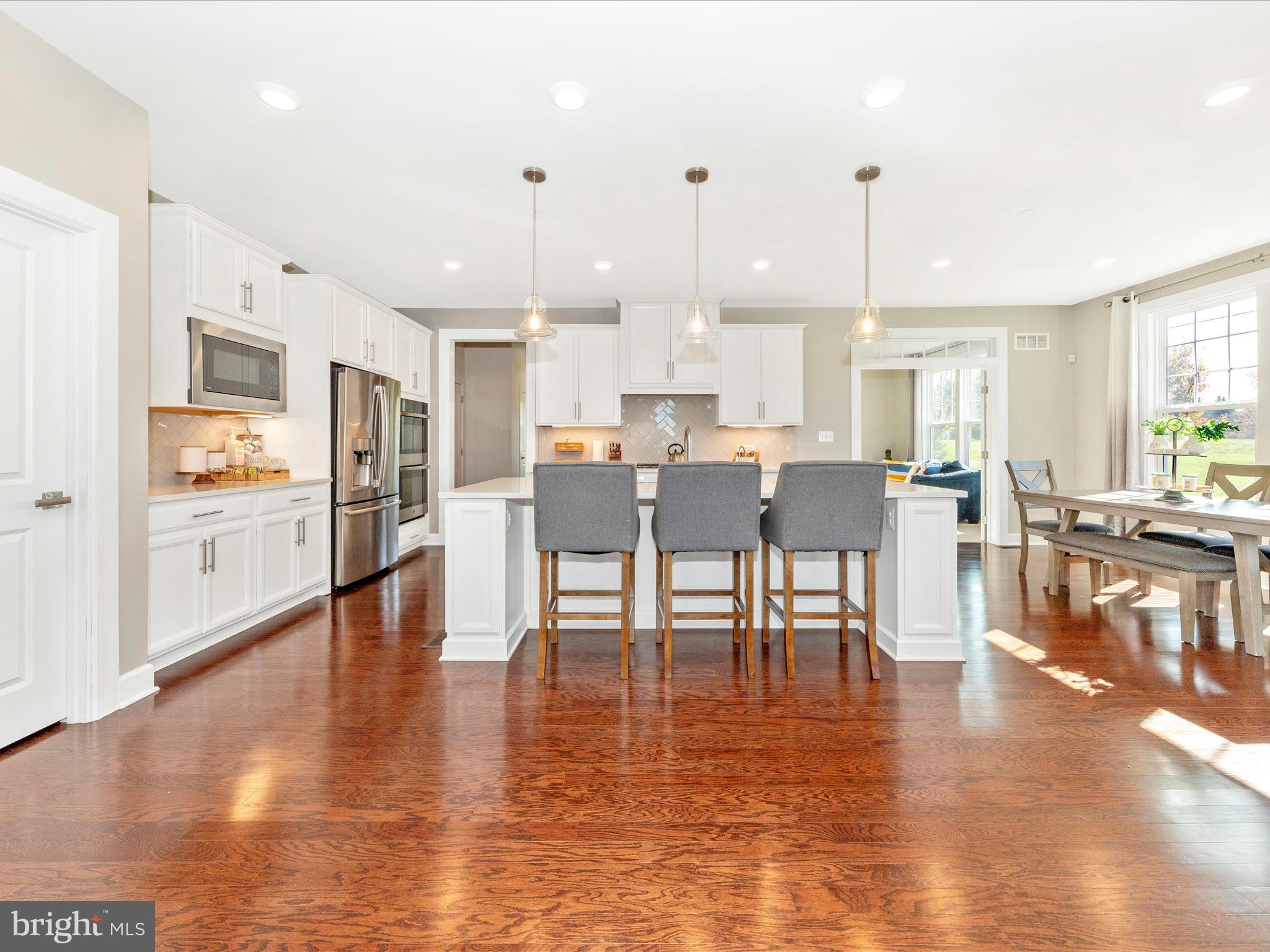 FAIRLANE FARM - Residential