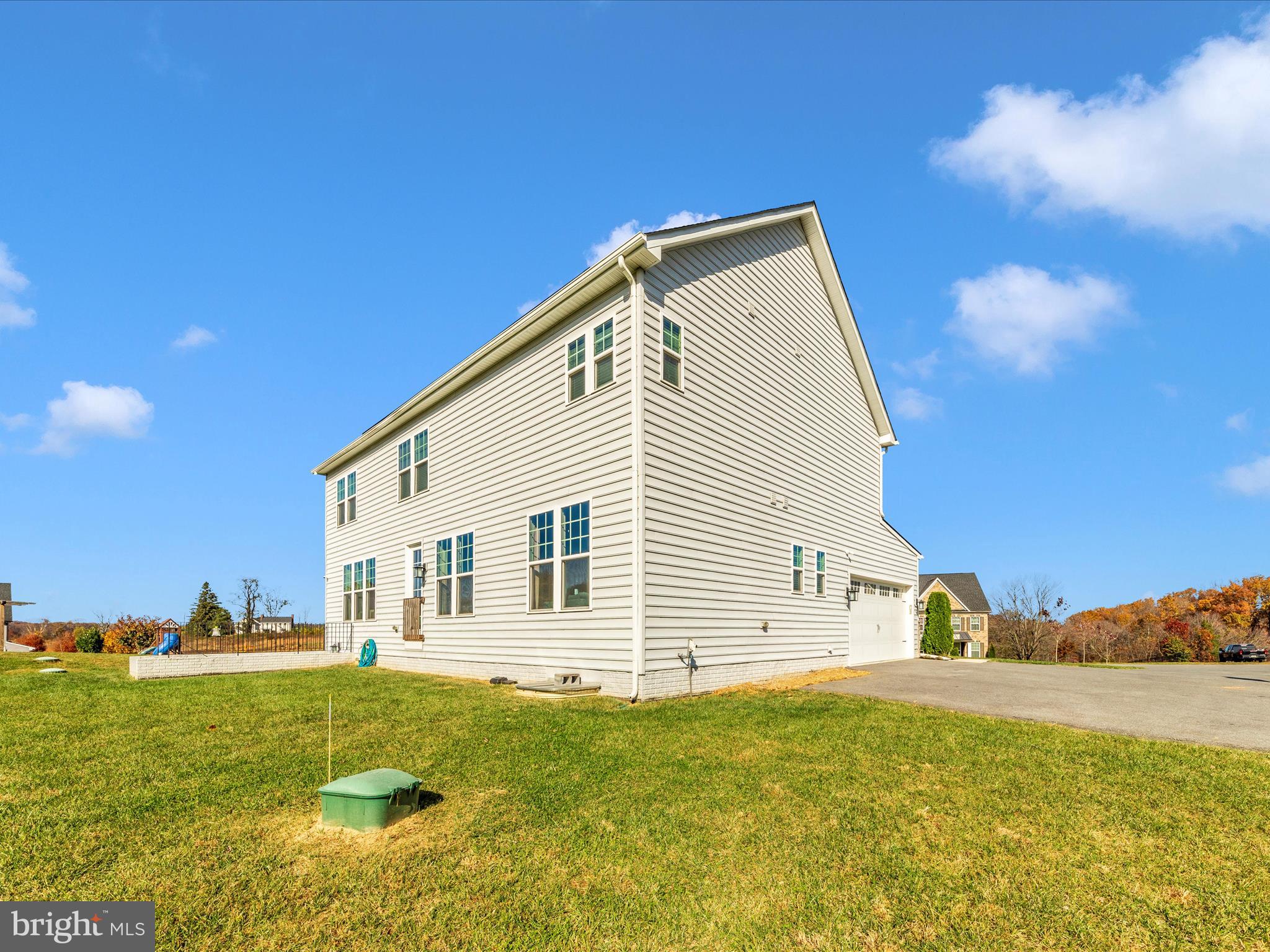 FAIRLANE FARM - Residential