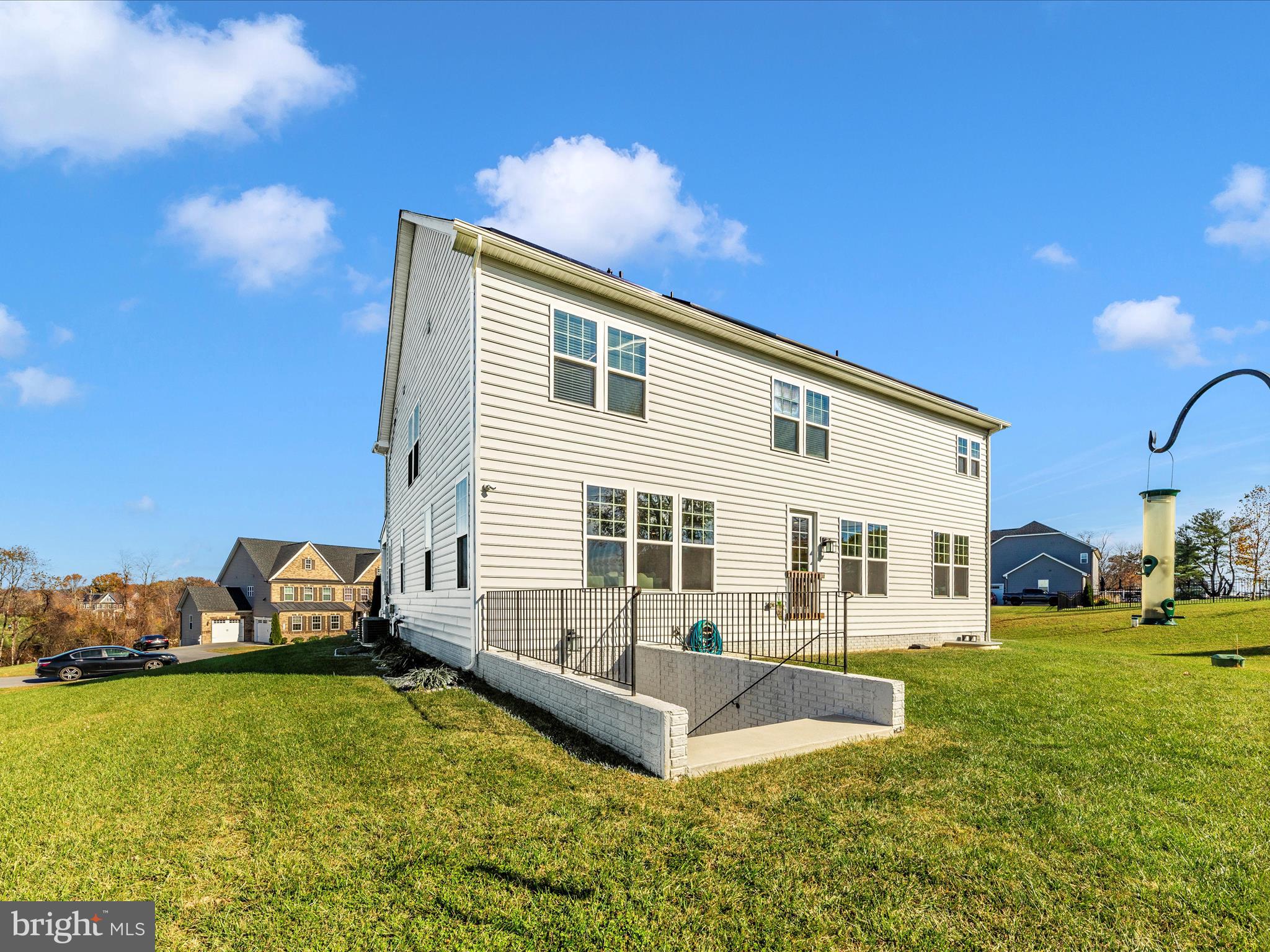 FAIRLANE FARM - Residential