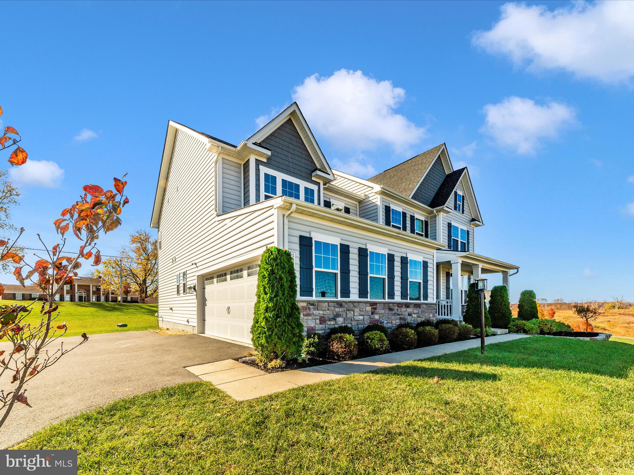 FAIRLANE FARM - Residential