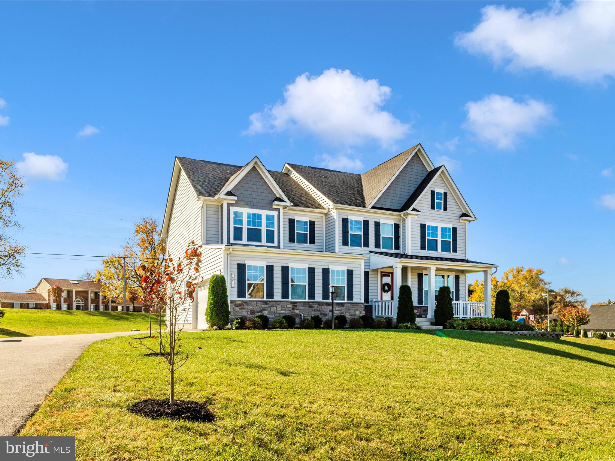 FAIRLANE FARM - Residential