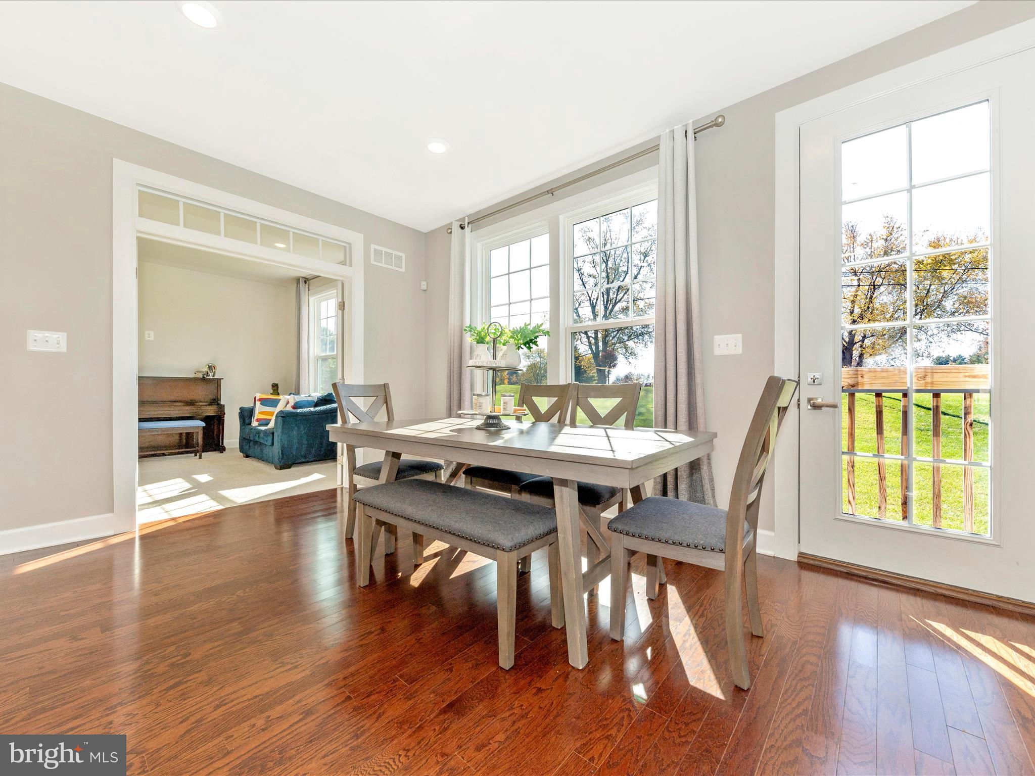 FAIRLANE FARM - Residential