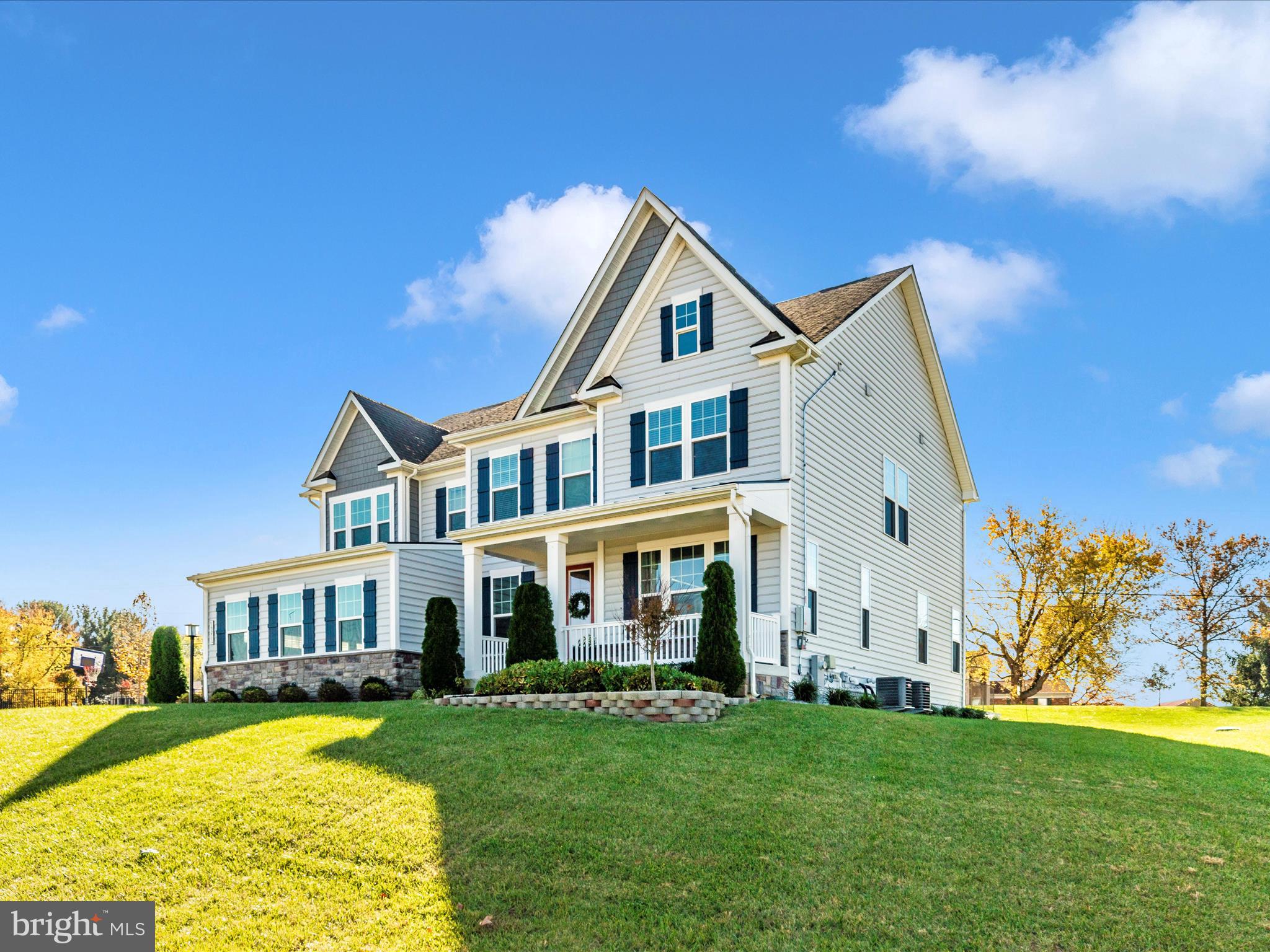 FAIRLANE FARM - Residential