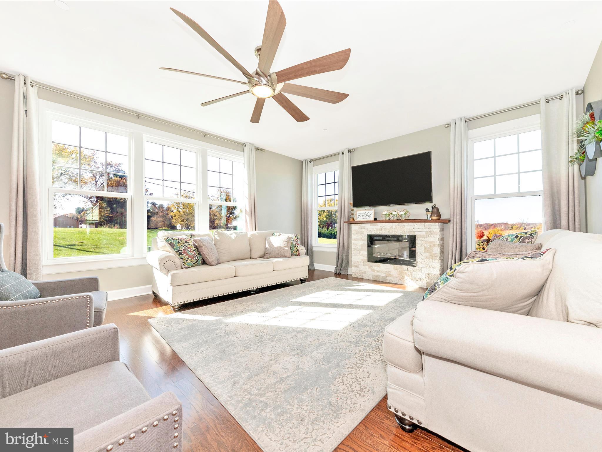 FAIRLANE FARM - Residential