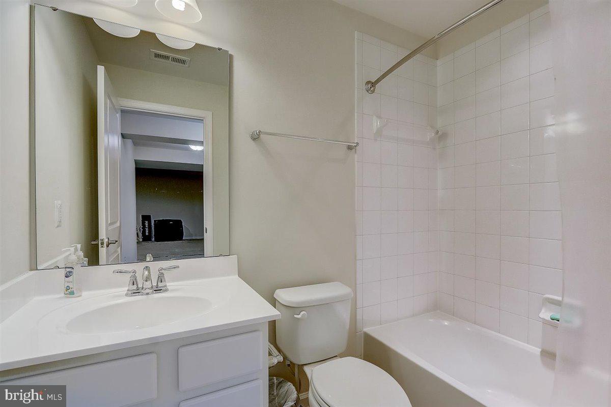 WOODSYDE RIDGE - Residential