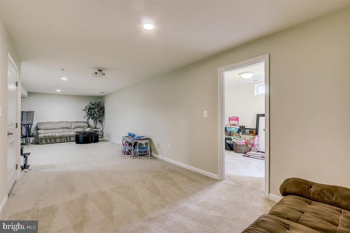 WOODSYDE RIDGE - Residential