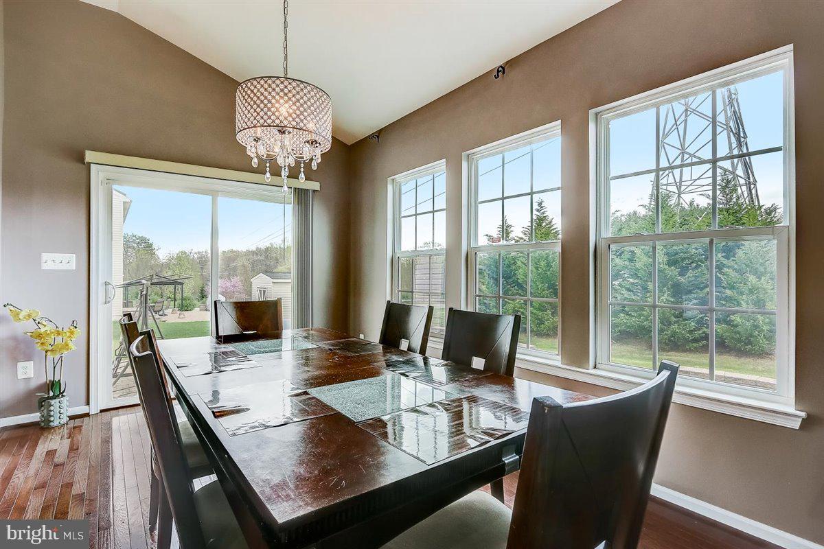 WOODSYDE RIDGE - Residential