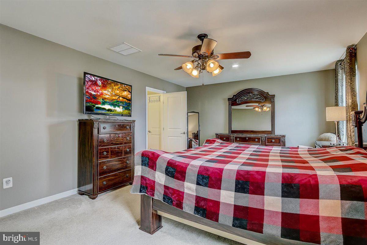 WOODSYDE RIDGE - Residential