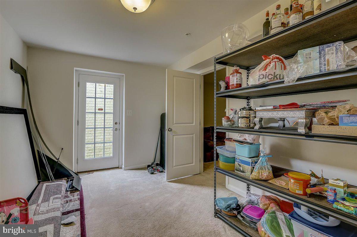 WOODSYDE RIDGE - Residential