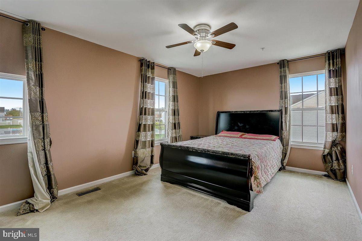 WOODSYDE RIDGE - Residential