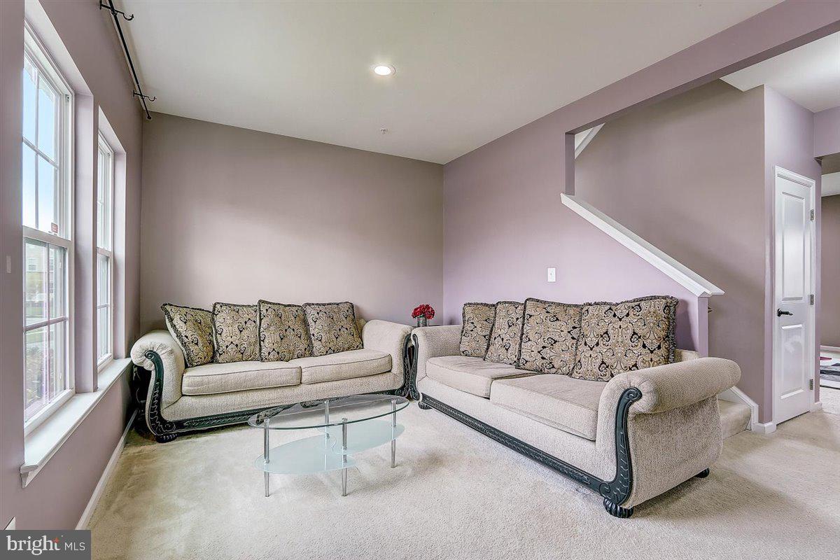 WOODSYDE RIDGE - Residential