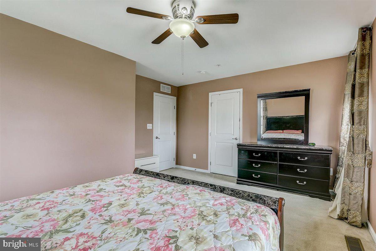 WOODSYDE RIDGE - Residential