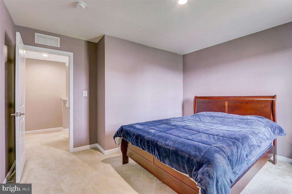 WOODSYDE RIDGE - Residential