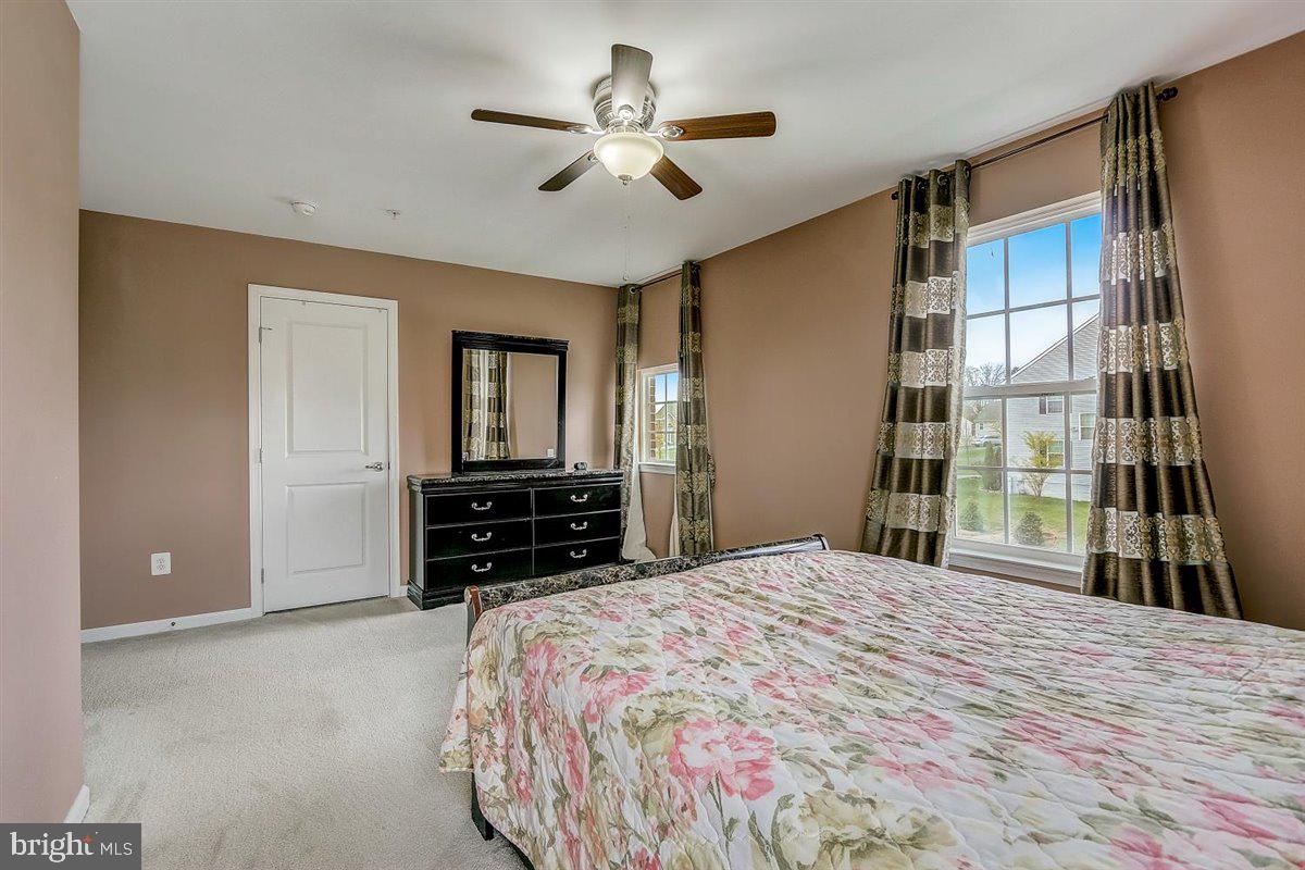 WOODSYDE RIDGE - Residential