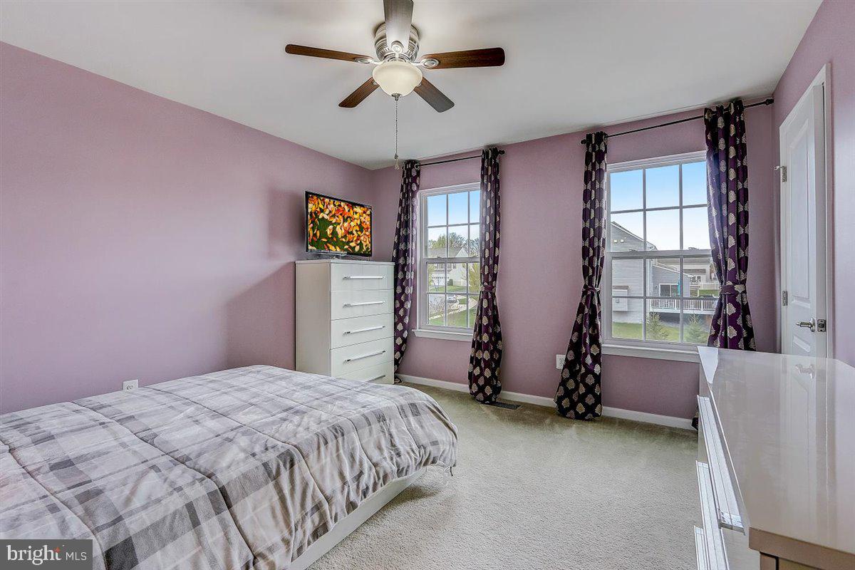 WOODSYDE RIDGE - Residential