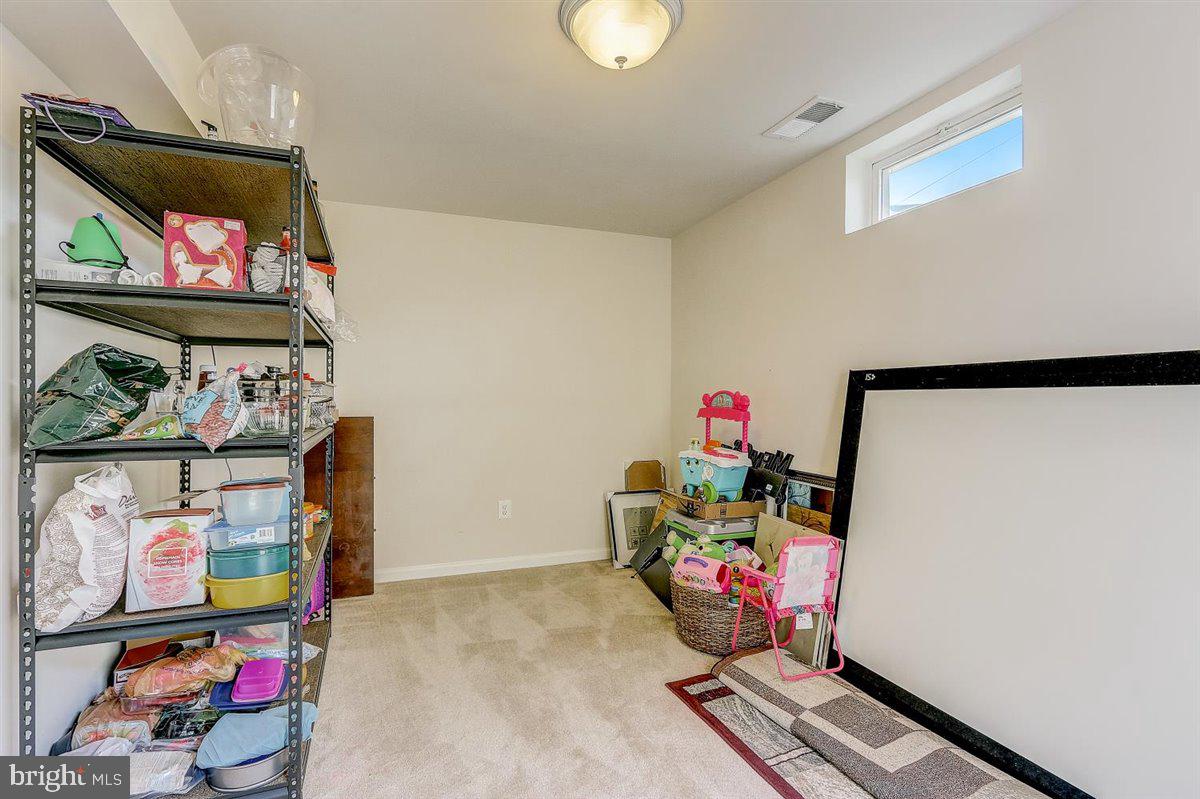 WOODSYDE RIDGE - Residential