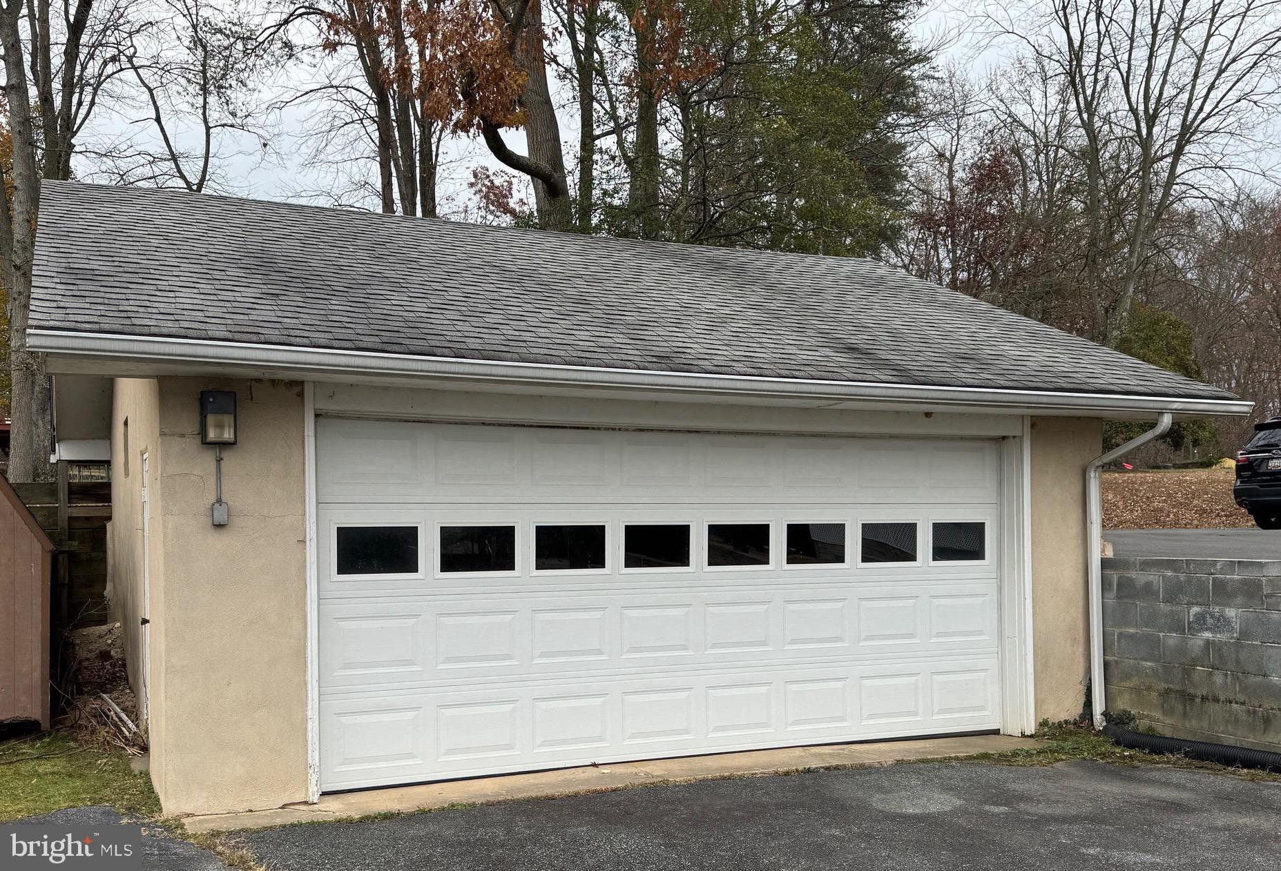 886 TURKEY POINT ROAD