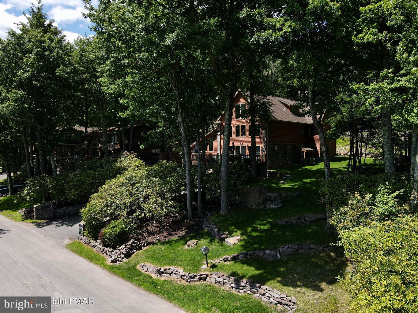 SPLIT ROCK - Residential