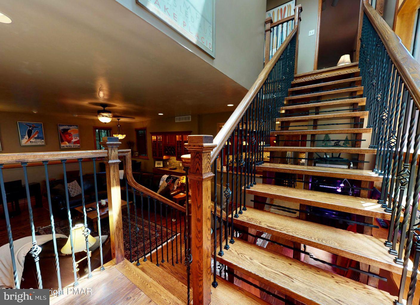 SPLIT ROCK - Residential