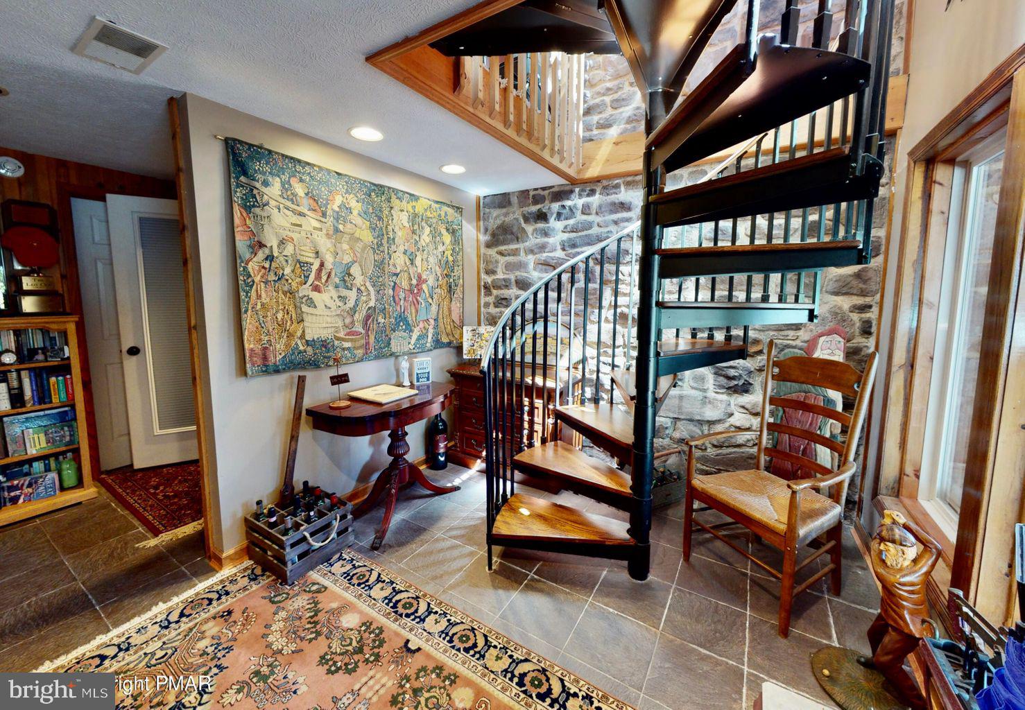 SPLIT ROCK - Residential