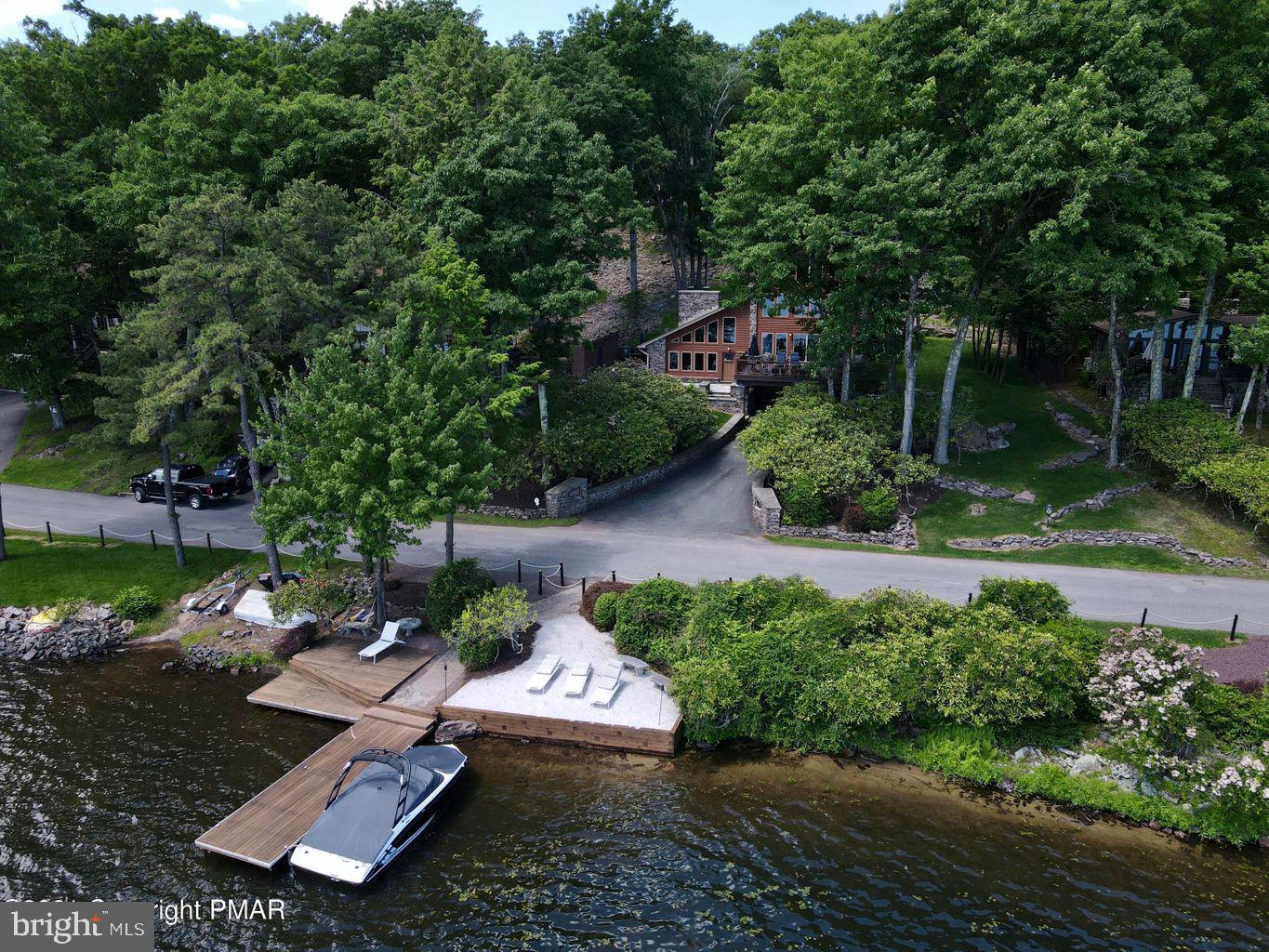 SPLIT ROCK - Residential