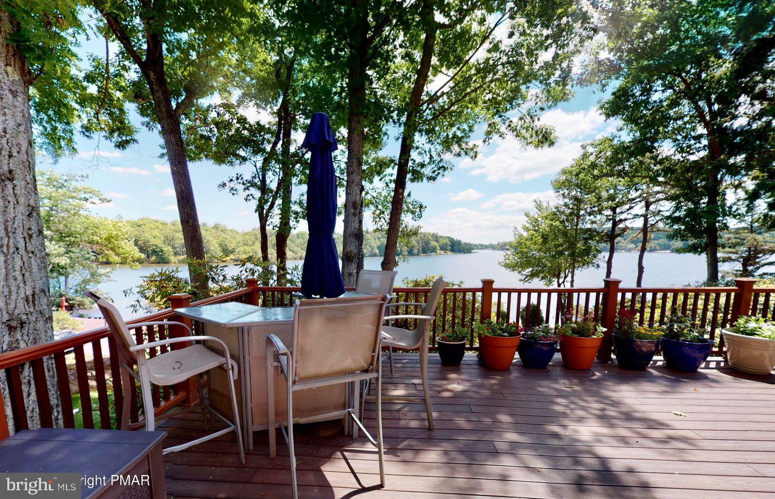 SPLIT ROCK - Residential