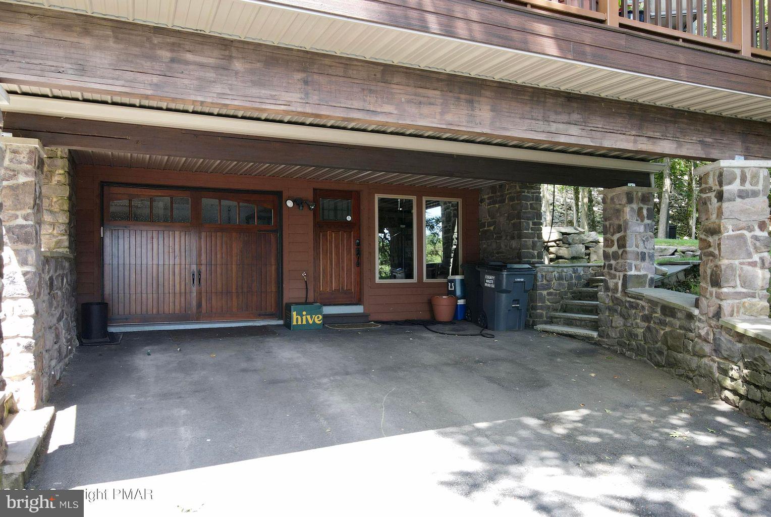 SPLIT ROCK - Residential