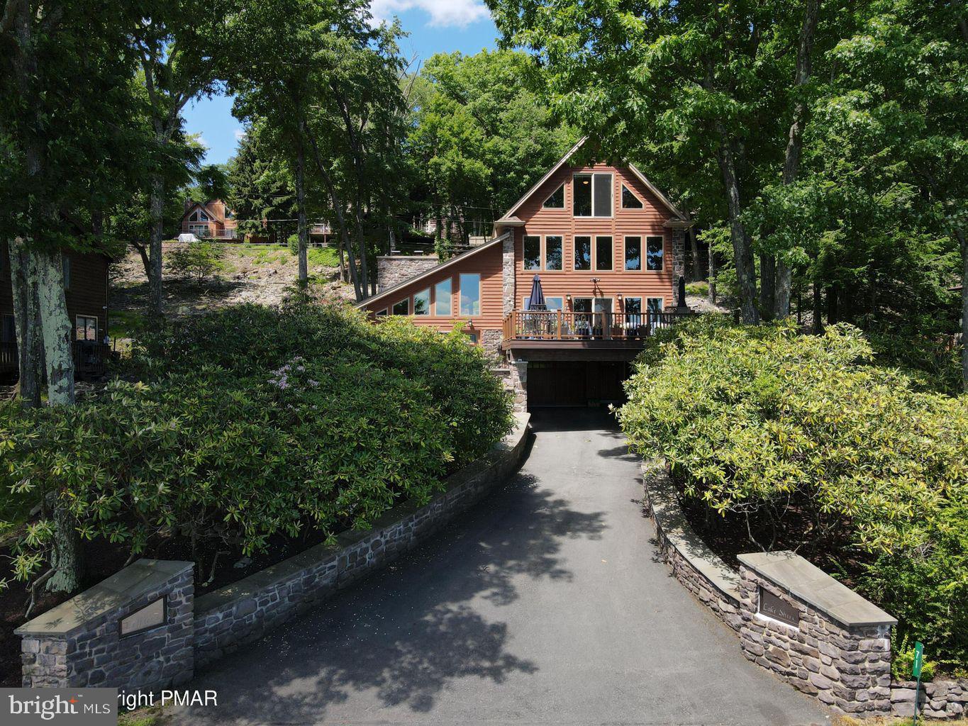 SPLIT ROCK - Residential