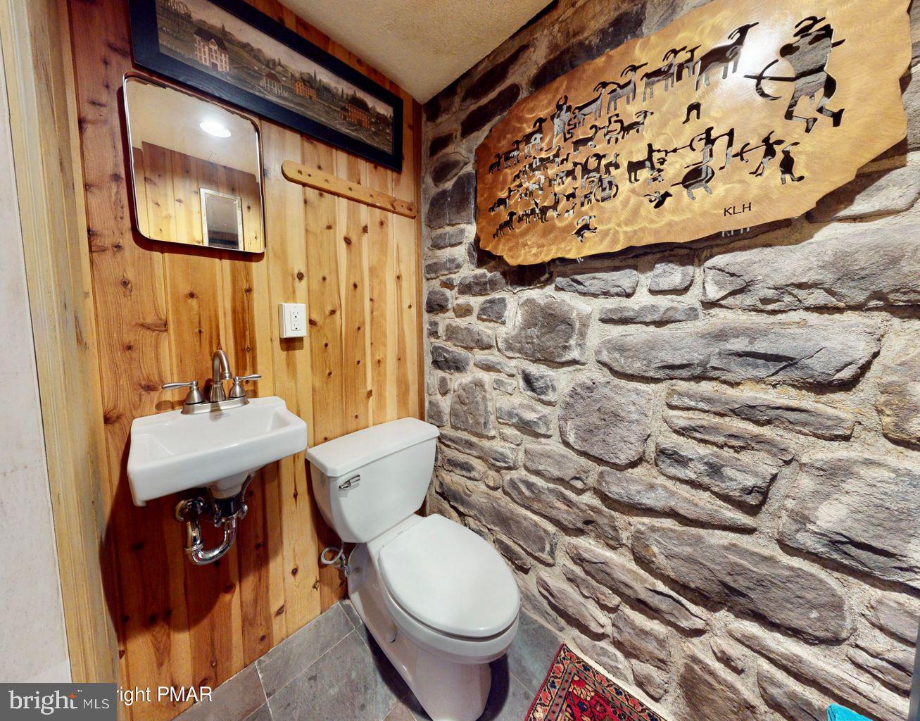 SPLIT ROCK - Residential