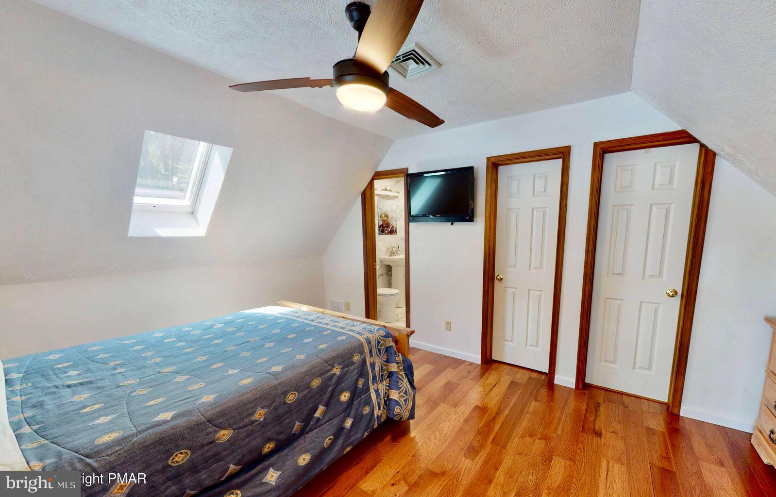 SPLIT ROCK - Residential