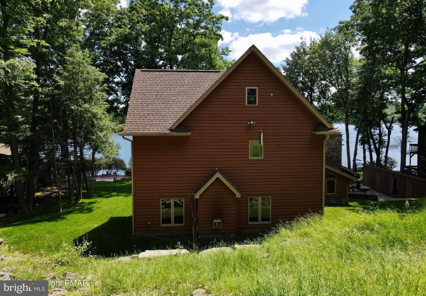 SPLIT ROCK - Residential